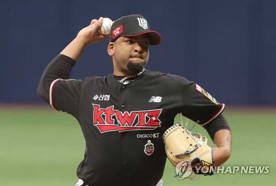 kt 선발 데스파이네 [연합뉴스 자료사진]