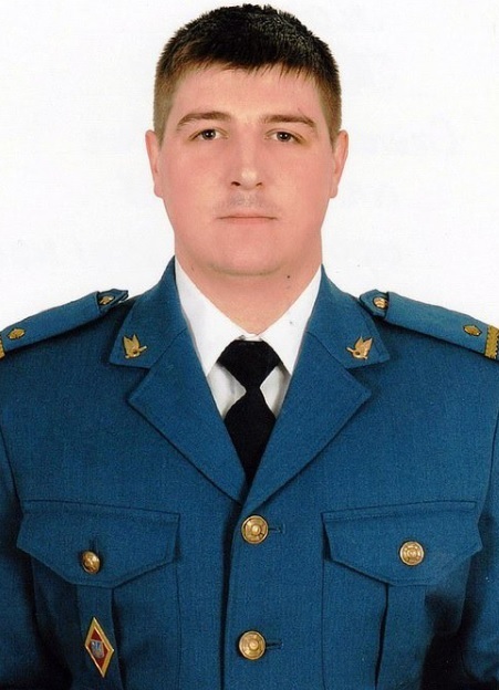 [서울=뉴시스]영국 일간 더타임스는 지난달 29일(현지시간) ‘키이우의 유령’으로 불리던 29세의 스테판 타라발카 소령(사진)이 지난 3월13일 러시아 전투기들과의 공중전 도중 전사했다고 소식통들을 인용해 보도했다. 사진 출처 트위터.   *재판매 및 DB 금지