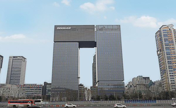 두산그룹 본사. 문화일보 자료사진