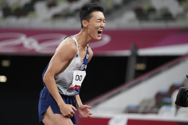 우상혁.  AP뉴시스