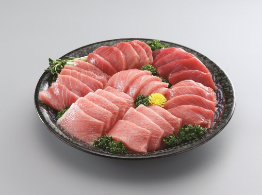 이마트 국산 생물 참다랑어회. 이마트 제공.