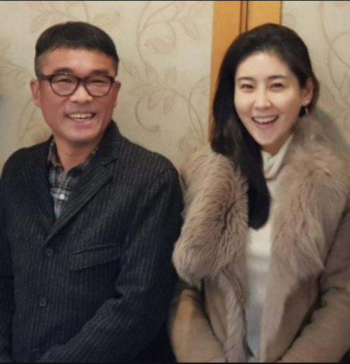 파경 소식을 전한 가수 김건모(사진 왼쪽)와 장지연