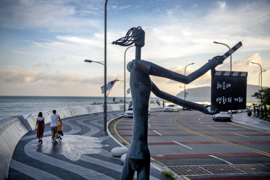 센텀무비 투나잇길. ‘부산의아름다운길’ 제공