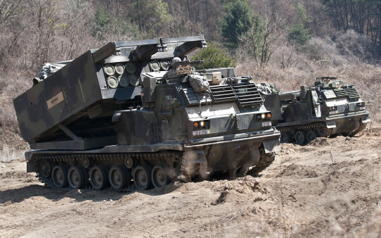 우크라이나에 도착한 M270.