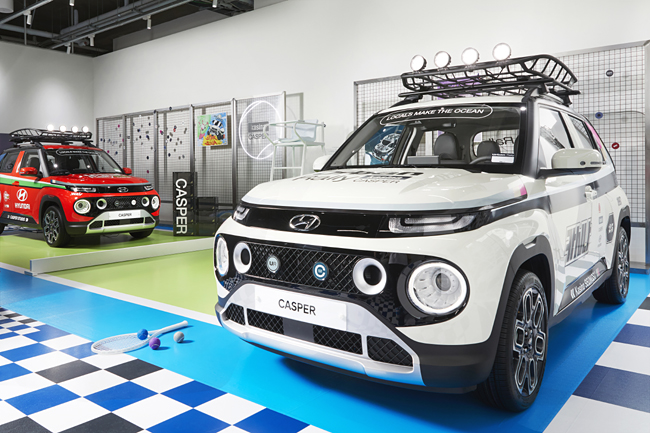 서울 성동구 성수동에 위치한 ‘캐스퍼 스튜디오 성수’에 특별 제작된 캐스퍼 쇼카(Show Car)가 전시돼 있다.  현대자동차 제공