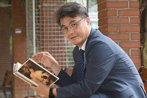 “형제간 권력투쟁·공멸 ‘막장 비극’?… 한국 정치현실 거울처럼 비춰”[나윤석 기자의 고전을 묻다]