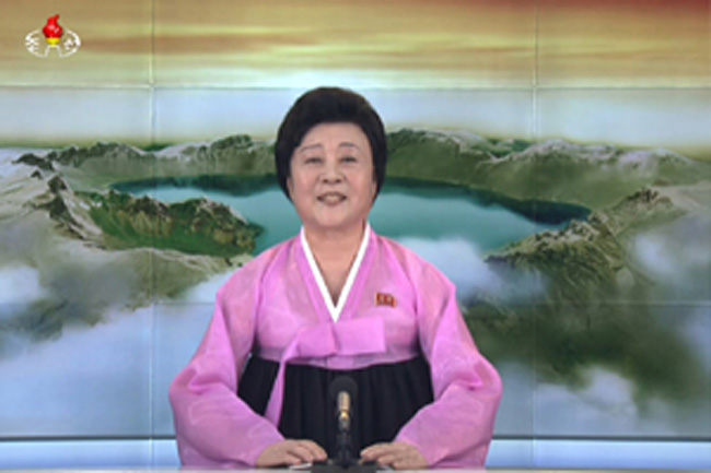 핵·미사일 관련 ‘중대 발표’를 하고 있는 리춘히. 조선중앙TV·연합뉴스
