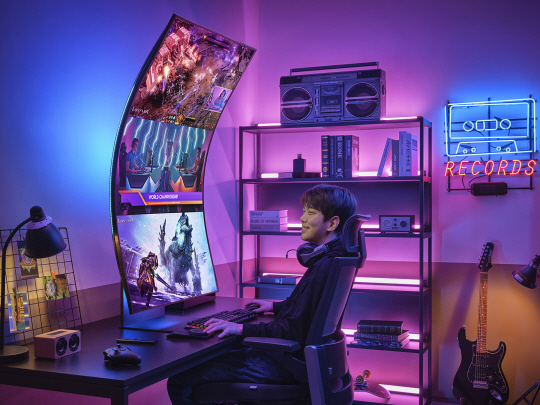 삼성전자의 차세대 게이밍 모니터인 ‘오디세이 아크’ 제품 모습. 삼성전자 제공