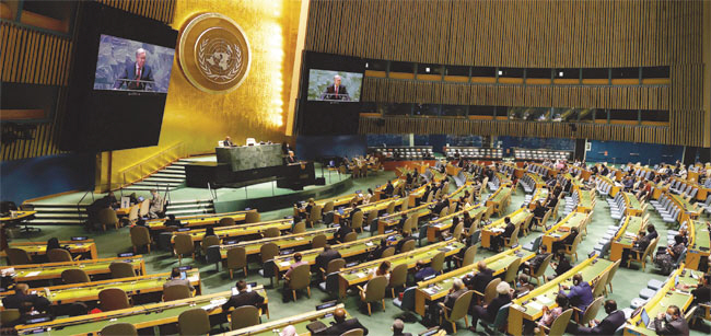 안토니우 구테흐스 유엔 사무총장이 지난해 9월 22일 미국 뉴욕 유엔본부에서 열린 제76차 유엔총회 고위급 회의에서 유엔 인종차별철폐회의 결과물인 ‘더반 선언’ 채택 20주년을 기념하는 연설을 하고 있다.  AP 연합뉴스