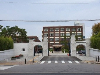 서울 휘문고                                                                              네이버 사진 캡처