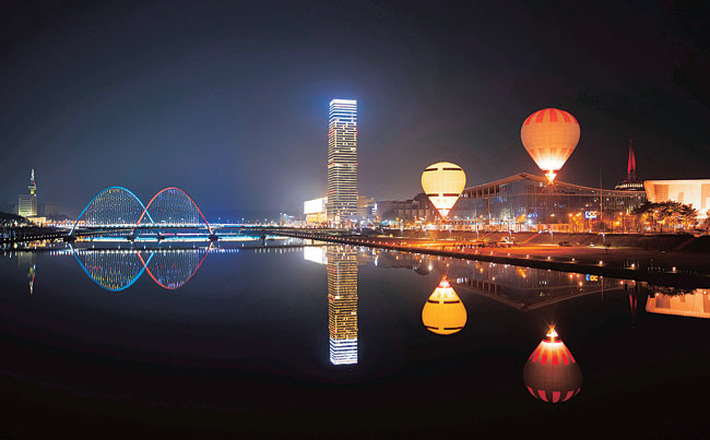 UCLG 총회가 열리는 대전컨벤션센터 일원.