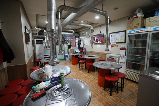 텅 빈 식당의 모습. 연합뉴스