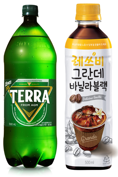 하이트진로가 출시한 맥주 ‘테라’ 1.9ℓ 제품(왼쪽)과 롯데칠성음료의 ‘레쓰비 그란데 바닐라블랙’ 500㎖ 제품. 하이트진로 롯데칠성음료 제공