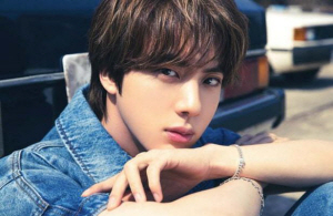 방탄소년단(BTS) 맏형 진. 병역법상 만 29세를 넘기면 육군 현역병 입대만 가능하다. 뉴시스