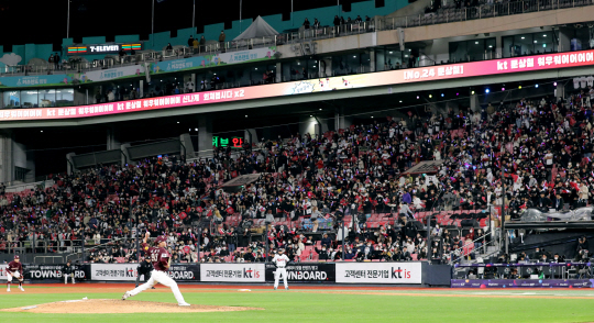 준플레이오프 3차전이 열린 19일 수원케이티위즈파크.뉴시스