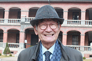 하루 8잔, 50년 넘게 茶에 푹 빠져…“분에 넘치는 욕심 버리는 것이 건강비결”[100세 시대 명사의 건강법]