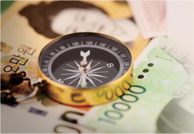 최우선 과제  “물가 · 부채관리” 38.4%  “부동산 안정” 12.9%