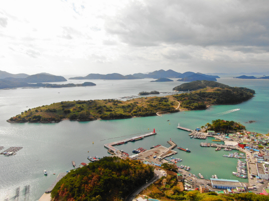 전남도 ‘2023년 가고 싶은 섬 가꾸기 사업’ 대상지로 선정된 여수시 돌산읍 송도 전경. 전남도청 제공