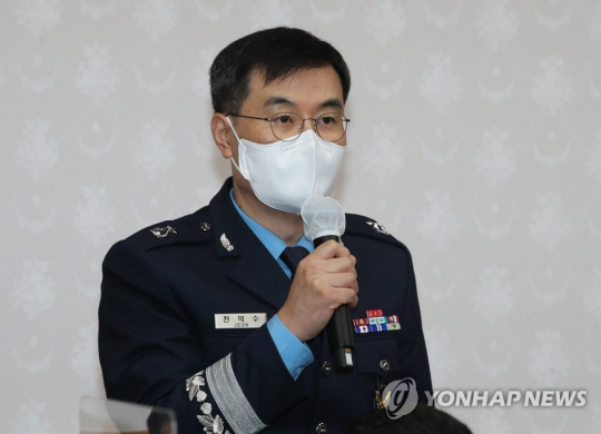 공군 준장인 전익수 공군 법무실장. 문민정부 출범 후 첫 장군 불명예 강등 사례로 기록됐다. 연합뉴스
