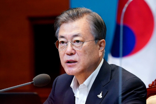 지난 2020년 9월 청와대에서 회의를 주재하고 있는 문재인 전 대통령. 문 전 대통령 페이스북 캡처