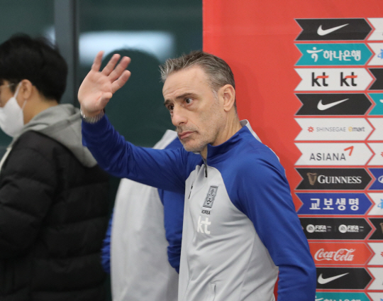 파울루 벤투 축구대표팀 감독. 뉴시스