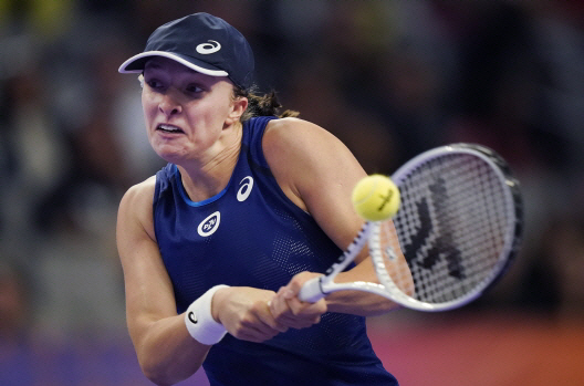 WTA투어 올해의 선수로 선정된 폴란드의 이가 시비옹테크. AP 뉴시스