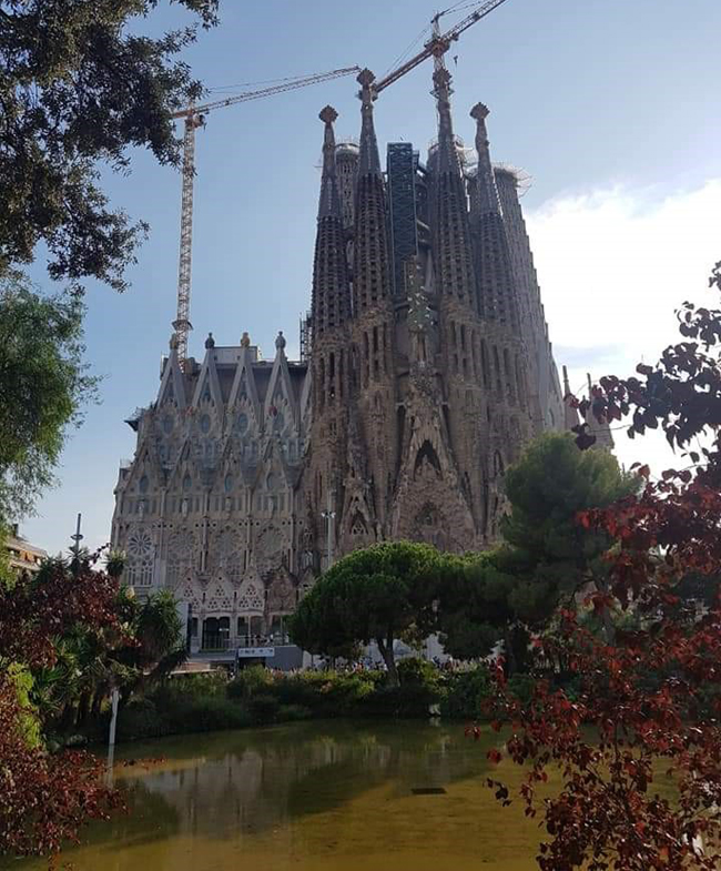 스페인 바르셀로나에 있는 성가정 성당 전경