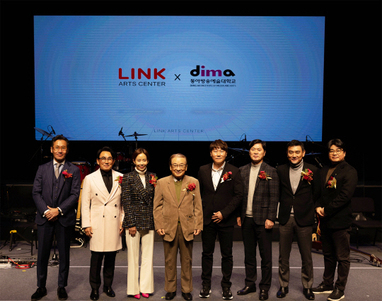 최용혁, 이승철, 송은도, 이순재, 왕문주, 정연훈, 박준석, 임병우(왼쪽부터) 사진제공=NHN링크