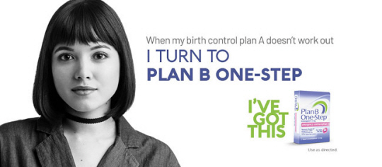 여성이 복용하는 응급 사후피임약 ‘플랜B 원스텝’(PlanB One-Step) 광고. ‘출산을 억제하는 플랜 A가 작동하지 않으면 플랜B 원스텝으로 전환한다’는 문구가 표시되어 있다. 플랜B 원스텝 페이스북 캡처