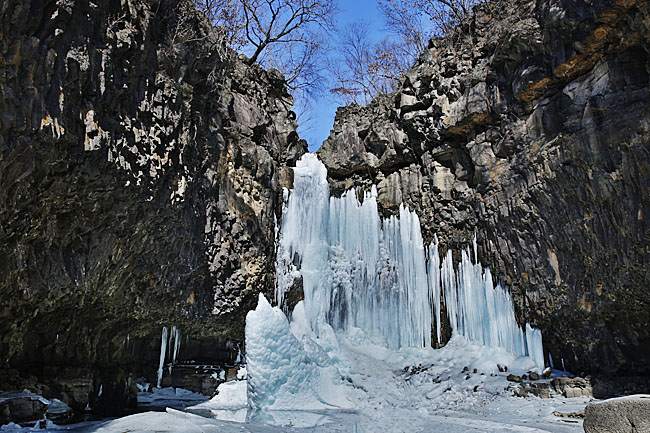 연천 재인폭포. 연천군 제공