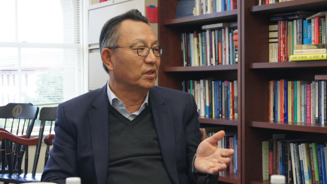 신기욱 교수
