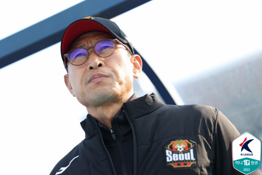 FC 서울의 안익수 감독. 한국프로축구연맹 제공