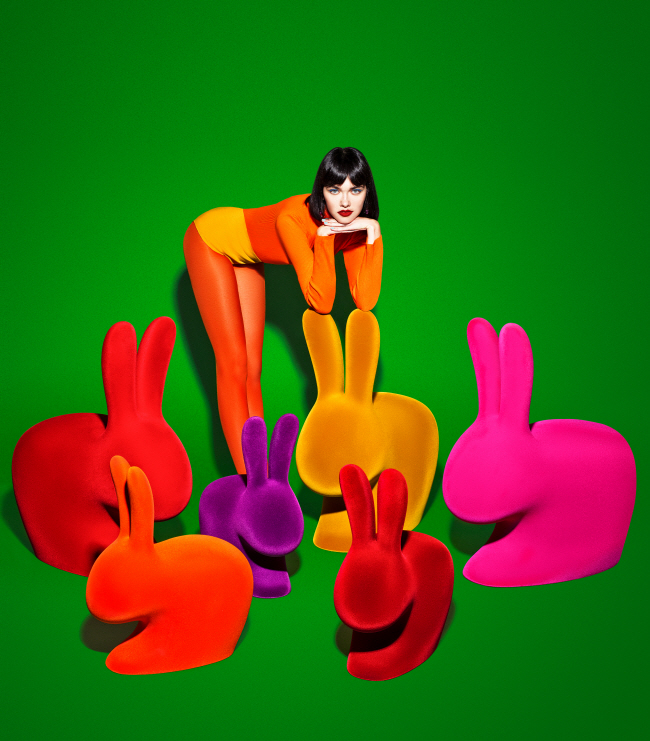 그림 4 토끼(Rabbit) 의자, 2016.