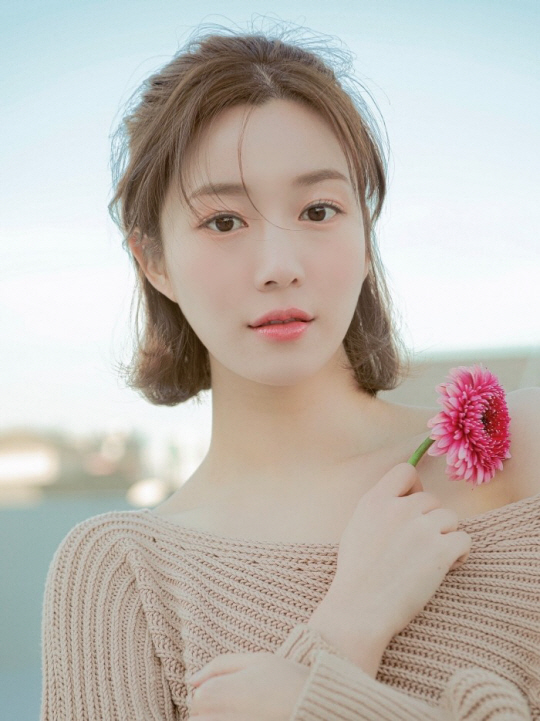 배우 이다인