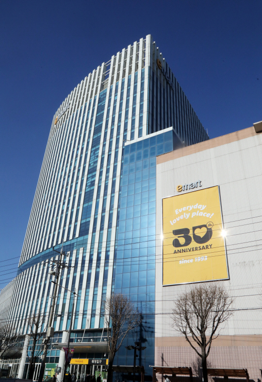이마트는 30주년을 맞아 고객 성원에 보답하는 다양한 이벤트를 2월부터 연중 진행한다고 밝혔다. 이마트 제공