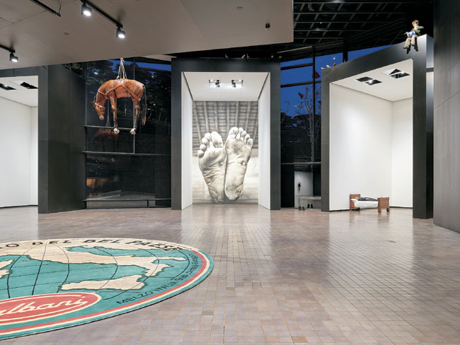 리움미술관에서 지난달 31일 개막한 전시 ‘WE’ 전경.  리움 제공