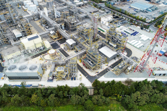 울산 롯데이네오스화학 초산비닐 2공장 전경. 롯데이네오스화학 제공