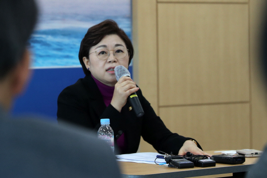 김정재 국민의힘 국회의원이 1월 19일 포항시청 브리핑룸에서 신년 언론 간담회를 하고 있다. 연합뉴스