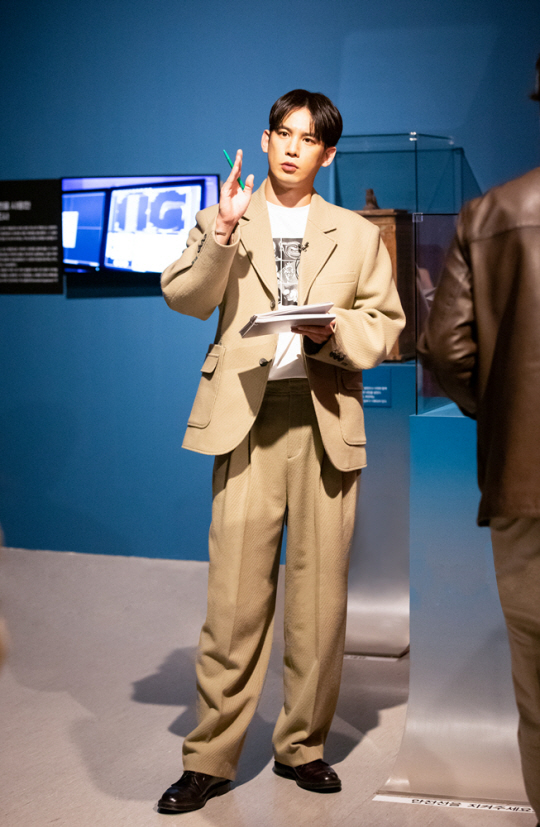 배우 겸 작가 박기웅