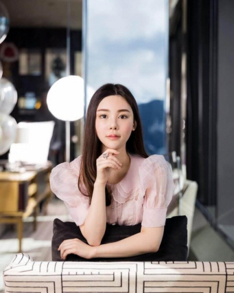 홍콩 20대 여성 모델 애비 초이. 애비 초이 인스타그램