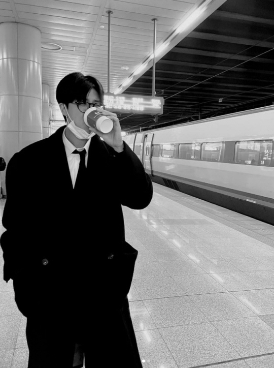 RM 인스타그램 캡처.