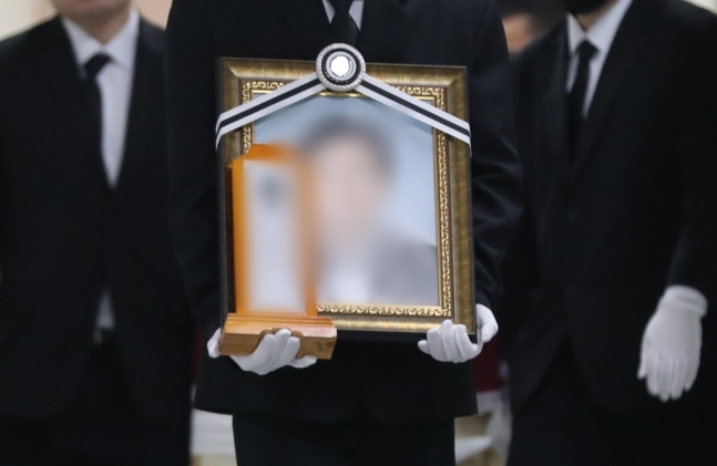 이재명 더불어민주당 대표의 경기지사 시절 초대 비서실장 발인식. 연합뉴스