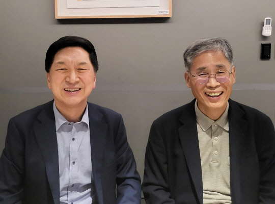 김기현(왼쪽) 국민의힘 대표와 신평 변호사. 신 변호사 페이스북 캡처