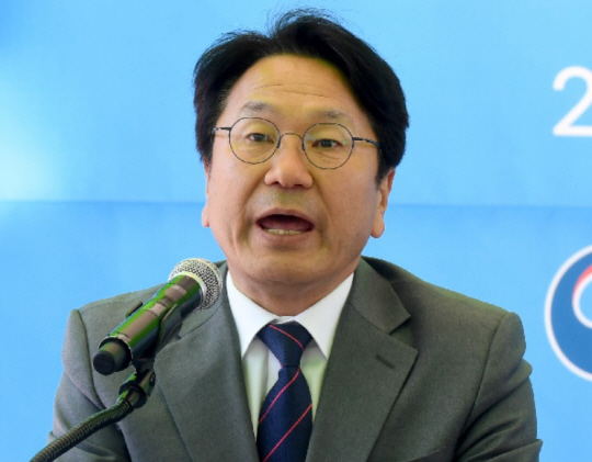 강기정 광주시장이 지난달 31일 ‘광주 미래차 국가산단 조기 조성·도시발전 인프라 지원’ 현안 브리핑에서 발언하고 있다. 뉴시스