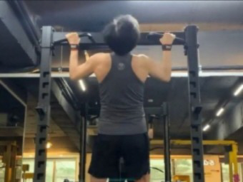 전여옥 전 의원이 블로그에 게재한 조국 전 장관의 과거 SNS 사진.