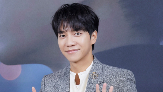 가수 겸 배우 이승기