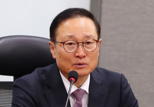 뉴시스