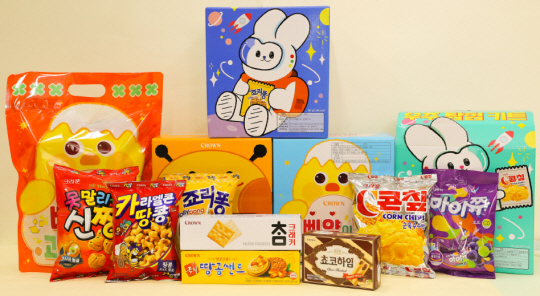 크라운제과 ‘어린이날 에디션 종합 선물세트’ 5종. 크라운제과 제공