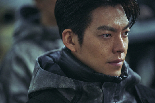 넷플릭스 ‘택배기사’의 김우빈