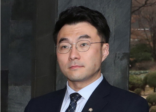 김남국 의원이 ‘코인 투자’ 의혹으로 더불어민주당을 탈당 후 국회 윤리특별위원회에 제소됐다.